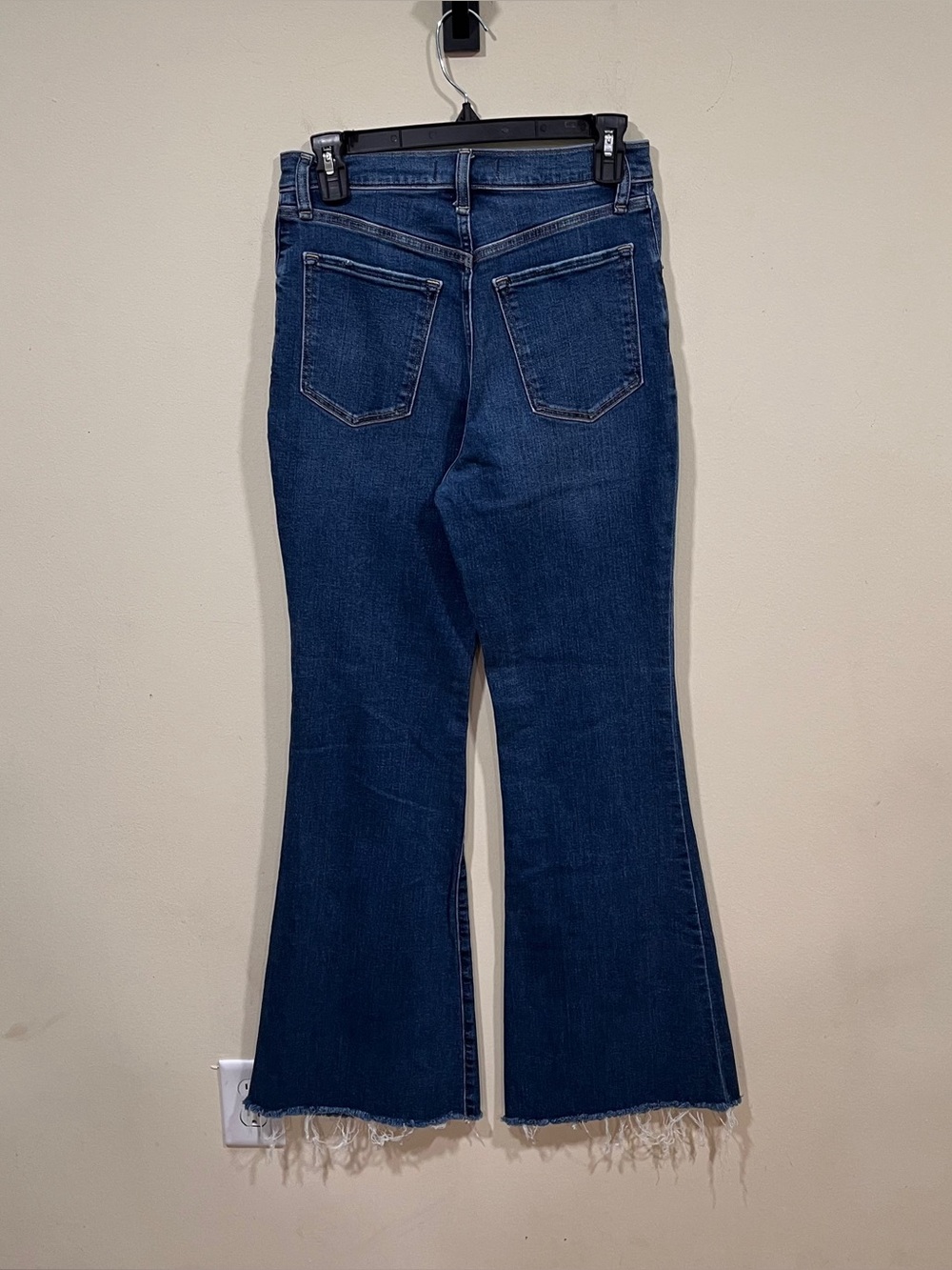 Abercrombie & Fitch High Rise Flare Jean size 6 Regular raw hem EUC - Picture 11 of 12